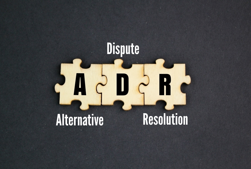 Contract Dispute Resolution in Illinois: Litigation VS. Mediation VS. Arbitration